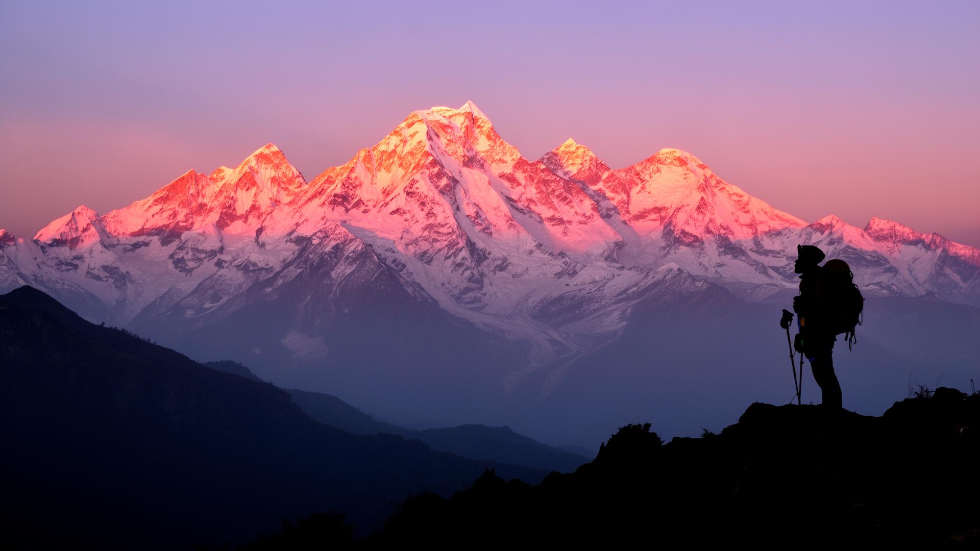 Kanchenjunga at sunrise from Sandakphu